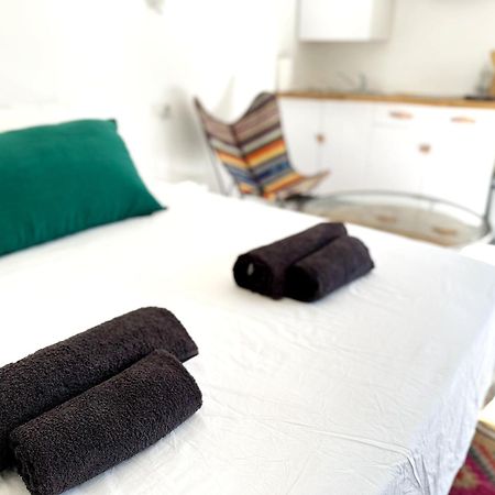 Les Madones Apartamento Nîmes Exterior foto