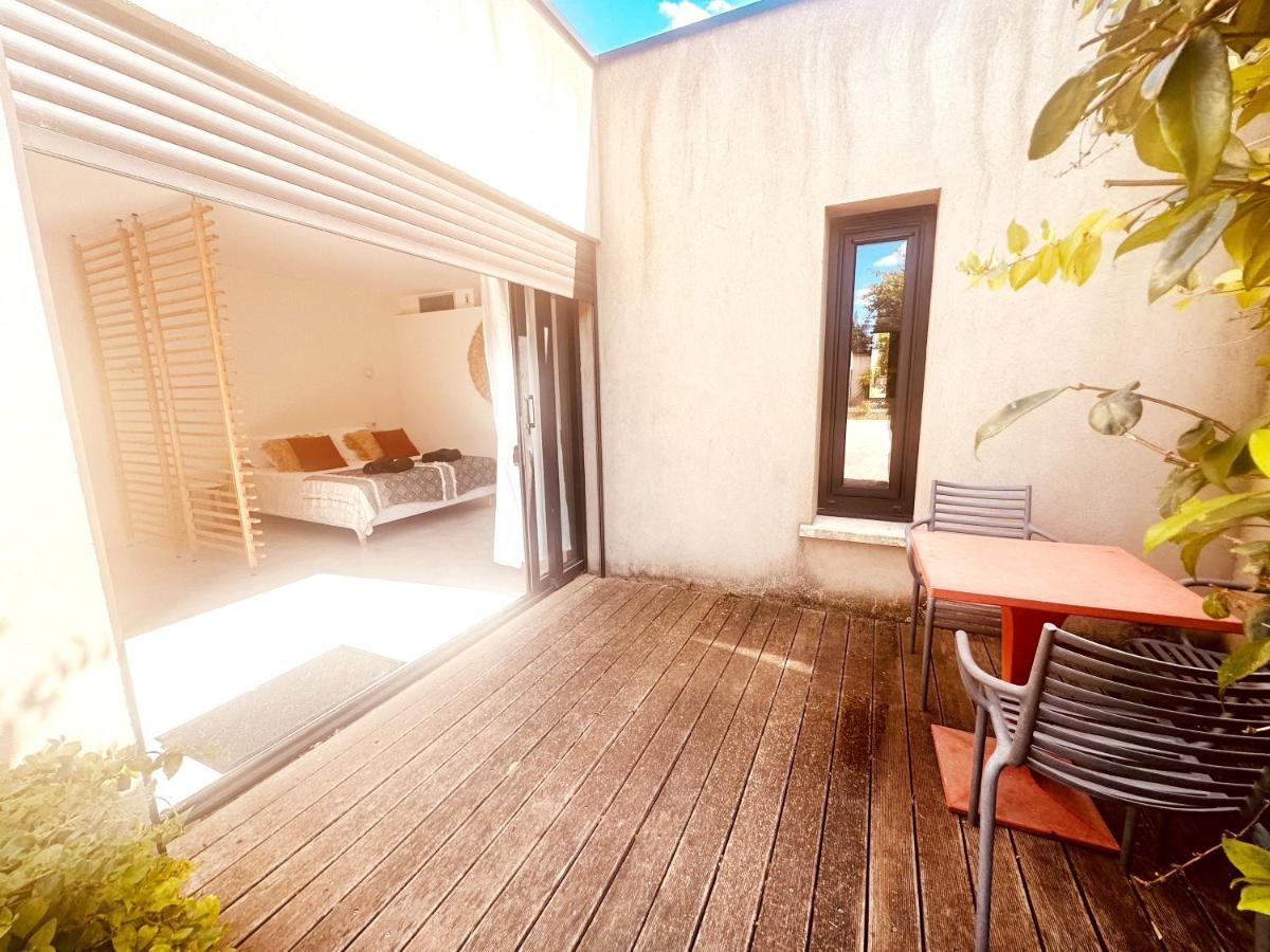 Les Madones Apartamento Nîmes Exterior foto