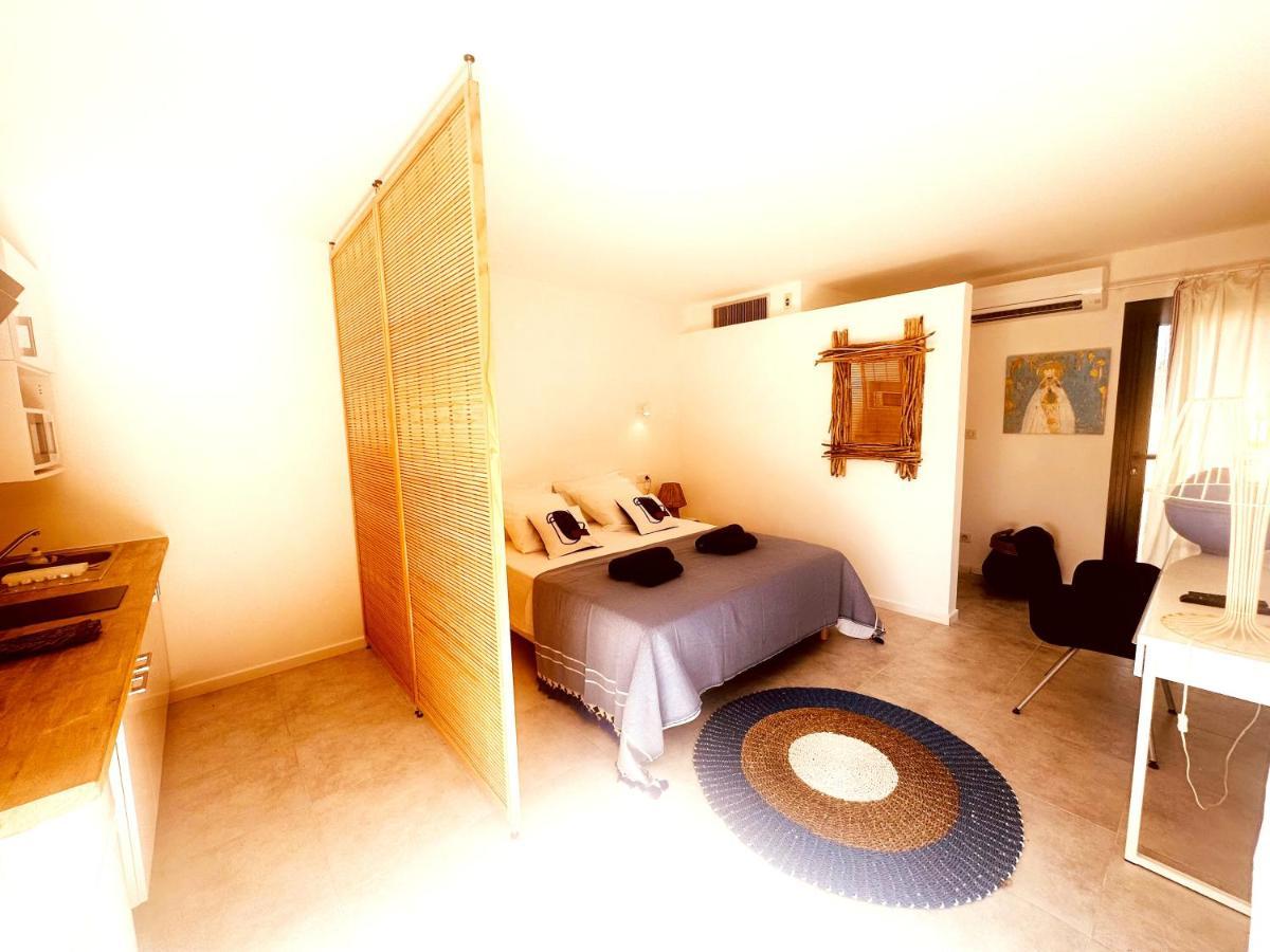 Les Madones Apartamento Nîmes Exterior foto