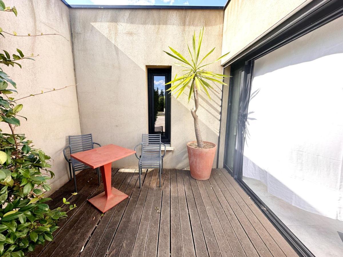 Les Madones Apartamento Nîmes Exterior foto