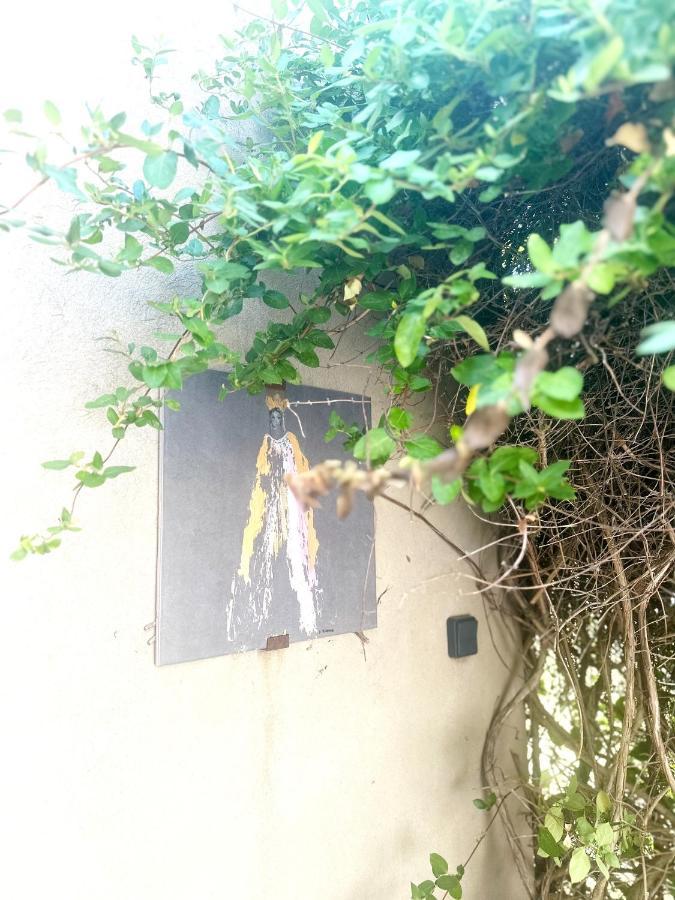 Les Madones Apartamento Nîmes Exterior foto