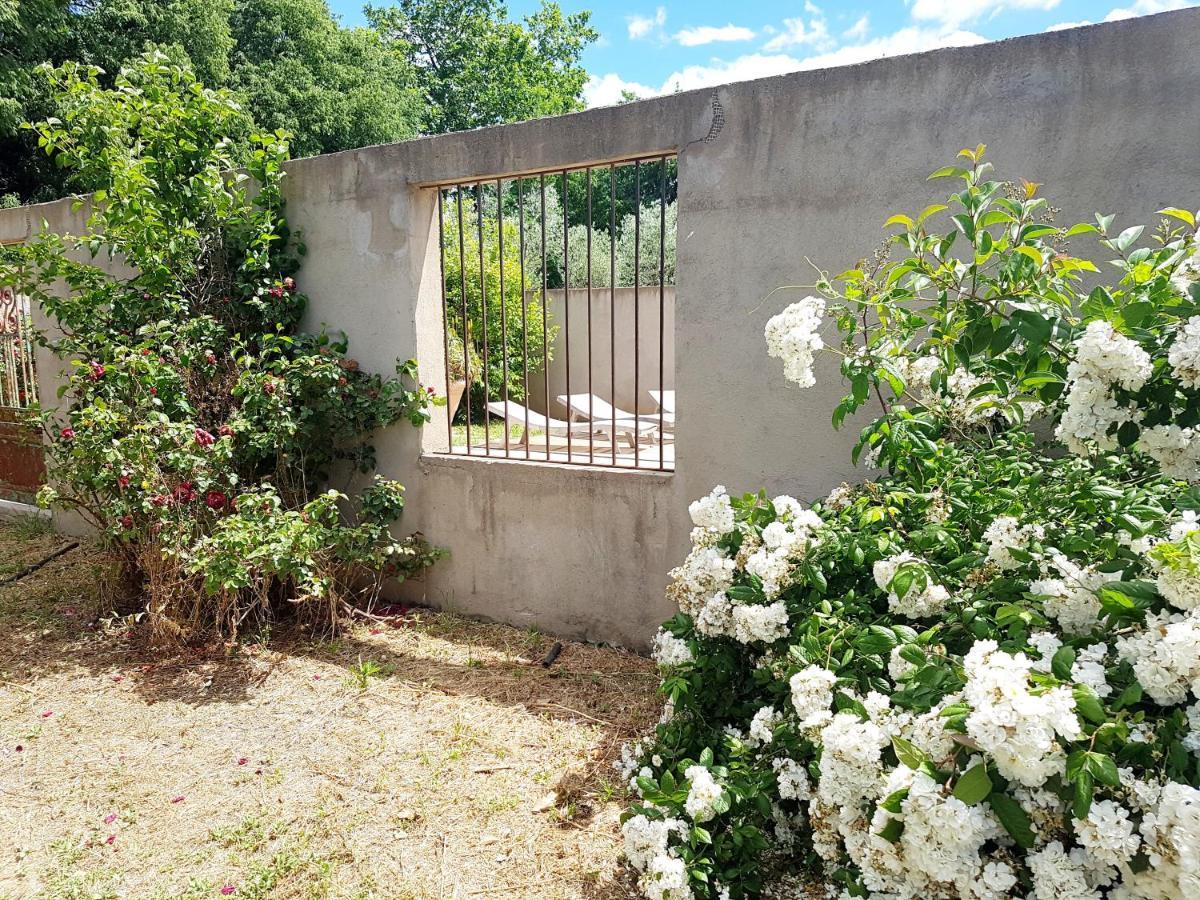 Les Madones Apartamento Nîmes Exterior foto