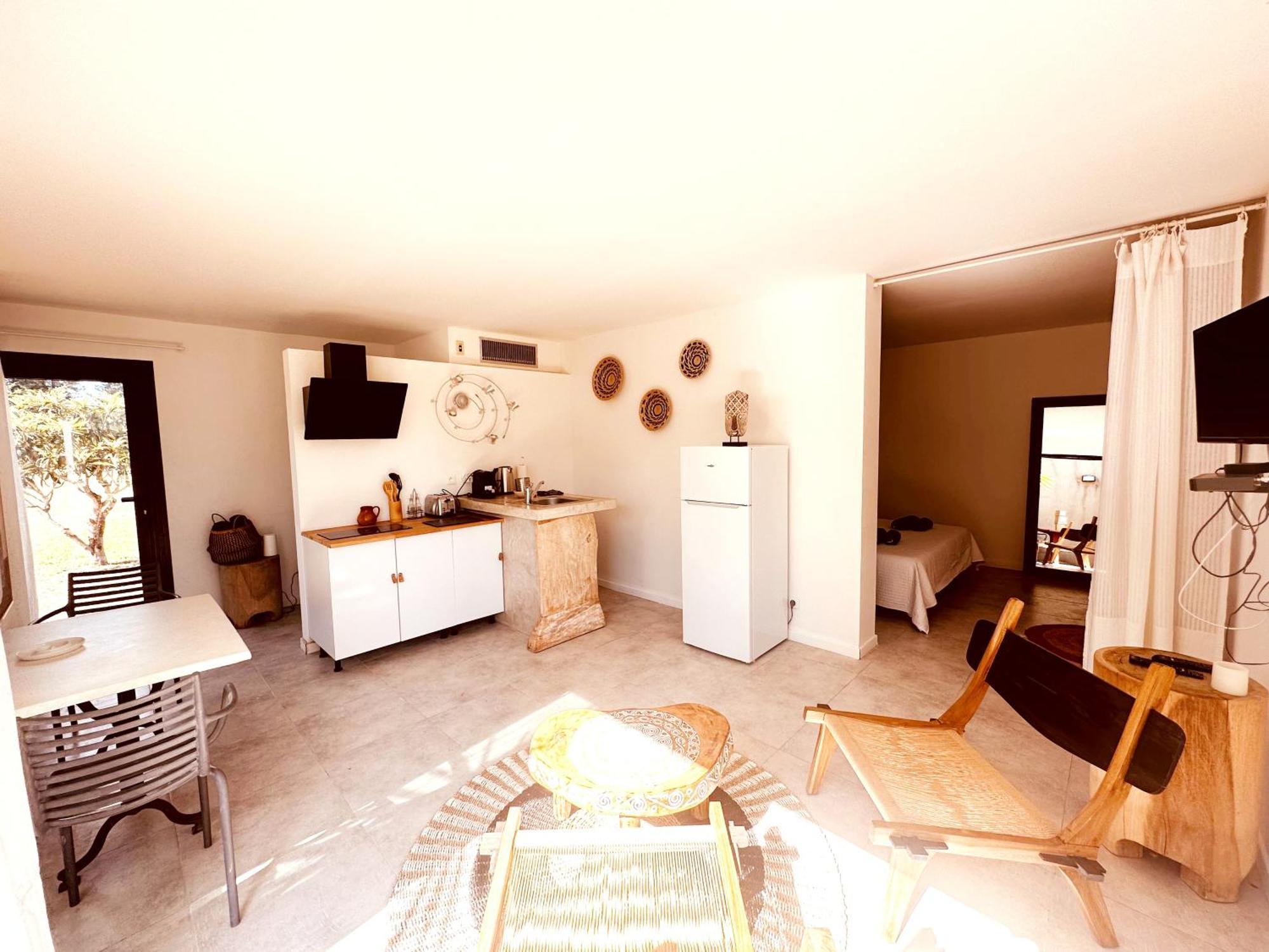 Les Madones Apartamento Nîmes Exterior foto