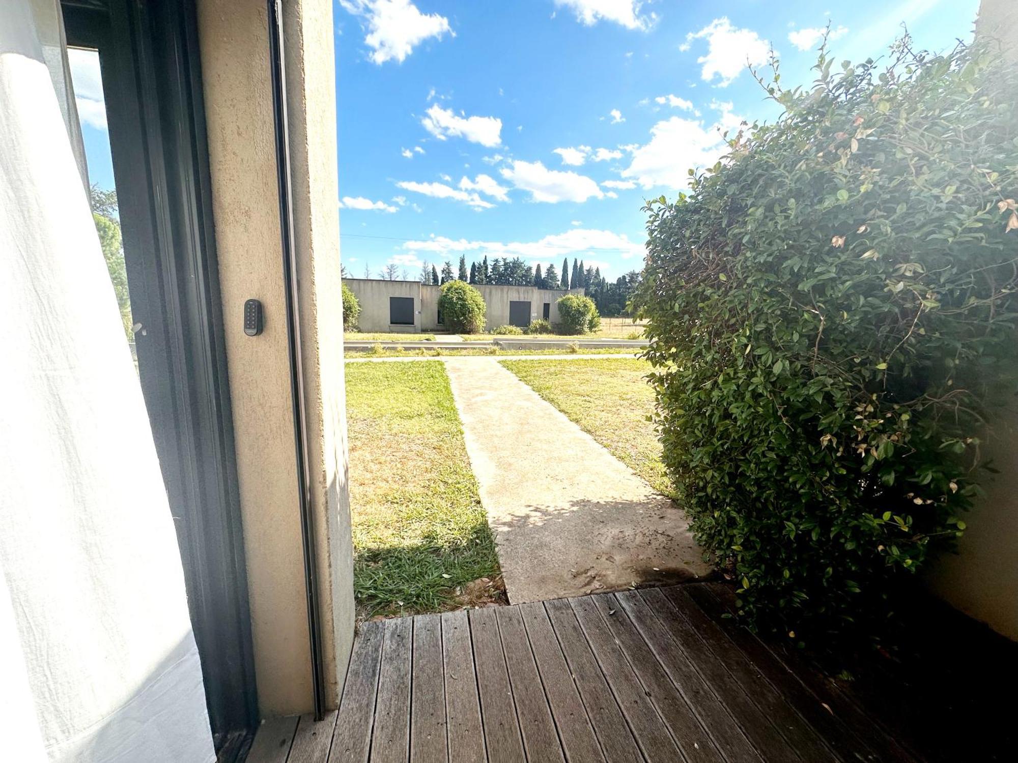 Les Madones Apartamento Nîmes Exterior foto